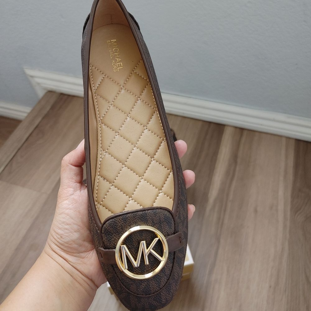 Michael Kors Lillie Moc Ballet Flats - Picture 2 of 3